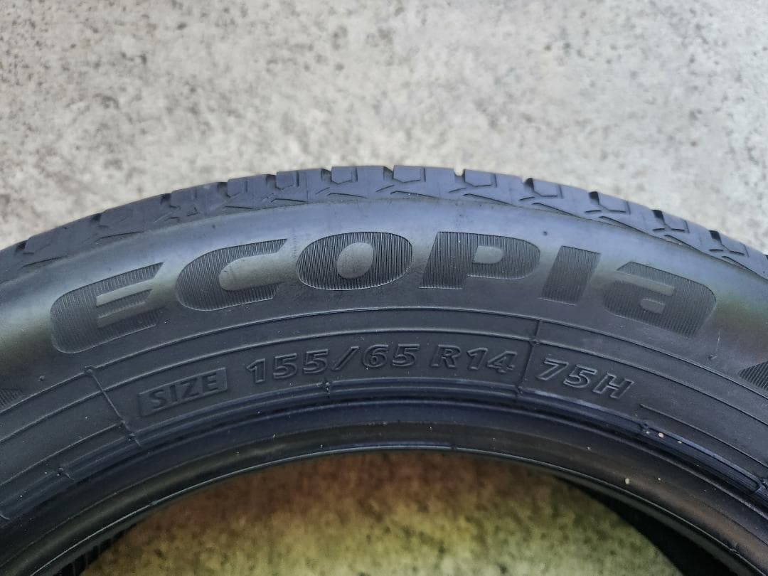 送料込☆2022年製 ブリヂストンタイヤ 155/65R14日本製☆2本