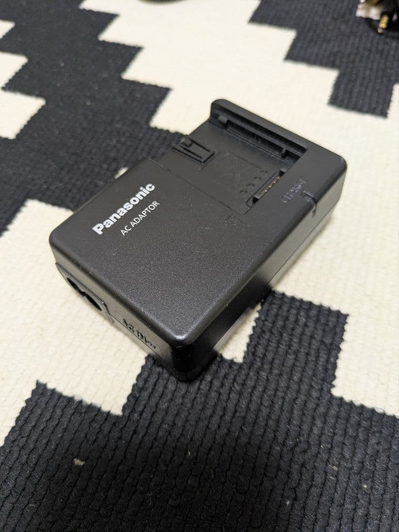 HDC-TM300　デジタルハイビジョンビデオカメラ　Panasonic