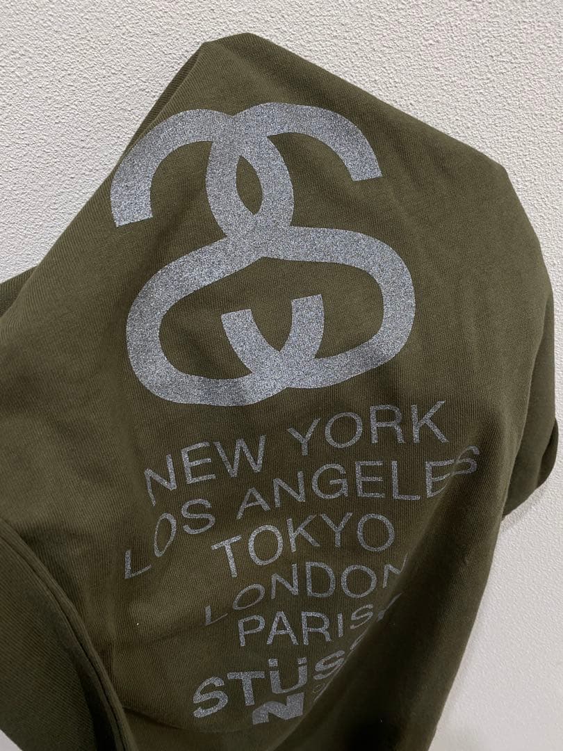 STÜSSY №４ ラメ入りロゴプリントTシャツ