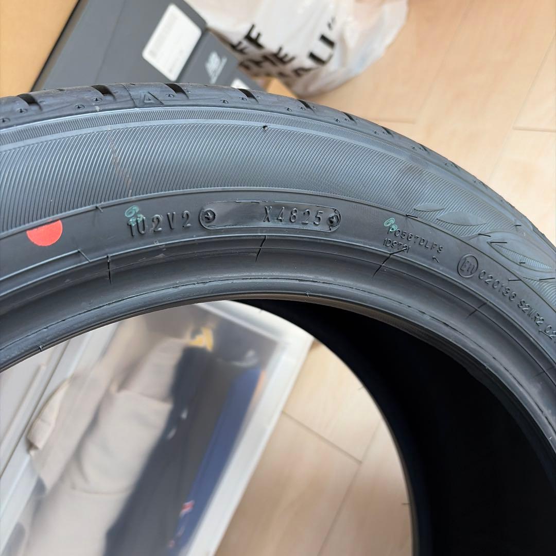 ヤリスクロス新車外し　タイヤのみ215/50R18 4本セット ※発送2個口
