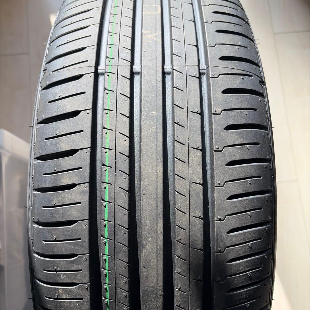 ヤリスクロス新車外し　タイヤのみ215/50R18 4本セット ※発送2個口