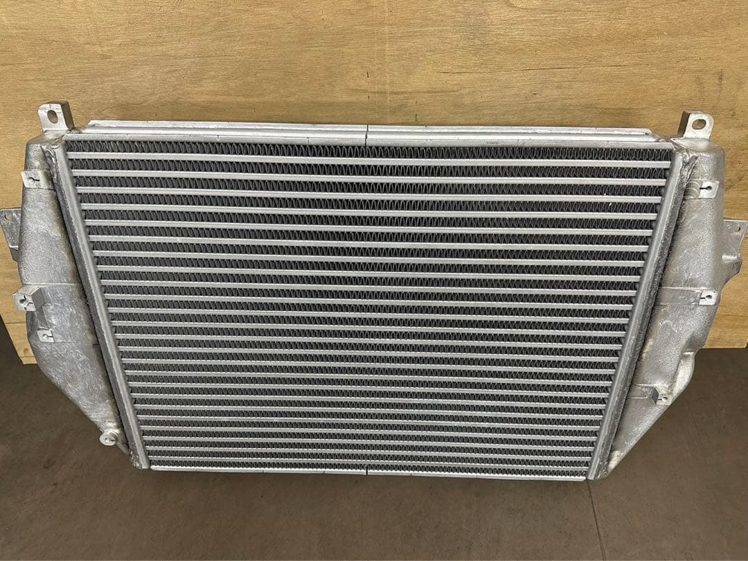 新品　未使用　日野　純正　インタークーラー　プロフィア　17940-E0540