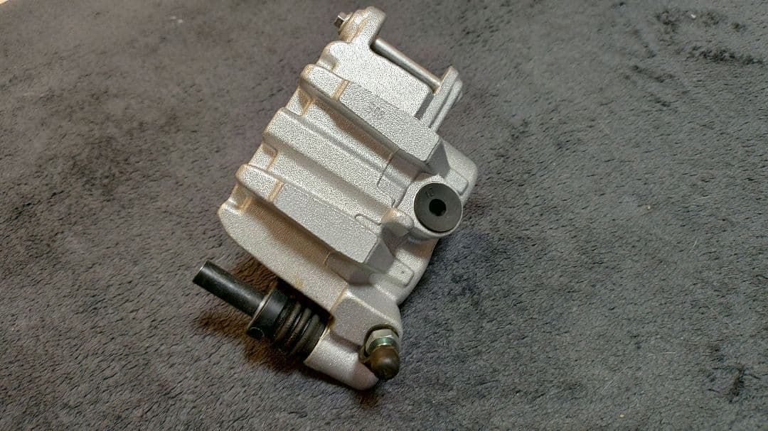 カワサキ KX KDX KSR純正ブレーキキャリパー 43080-0008 新品