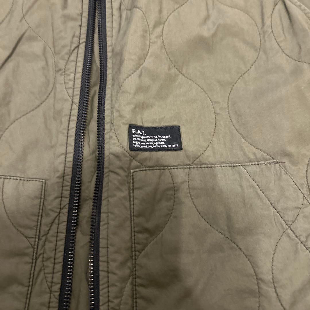 F.A.T. SKINNY ベスト