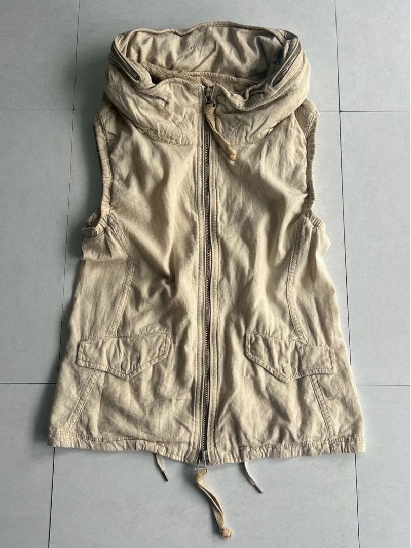 トップス \"GOA\" Gimmick Hoodie Vest