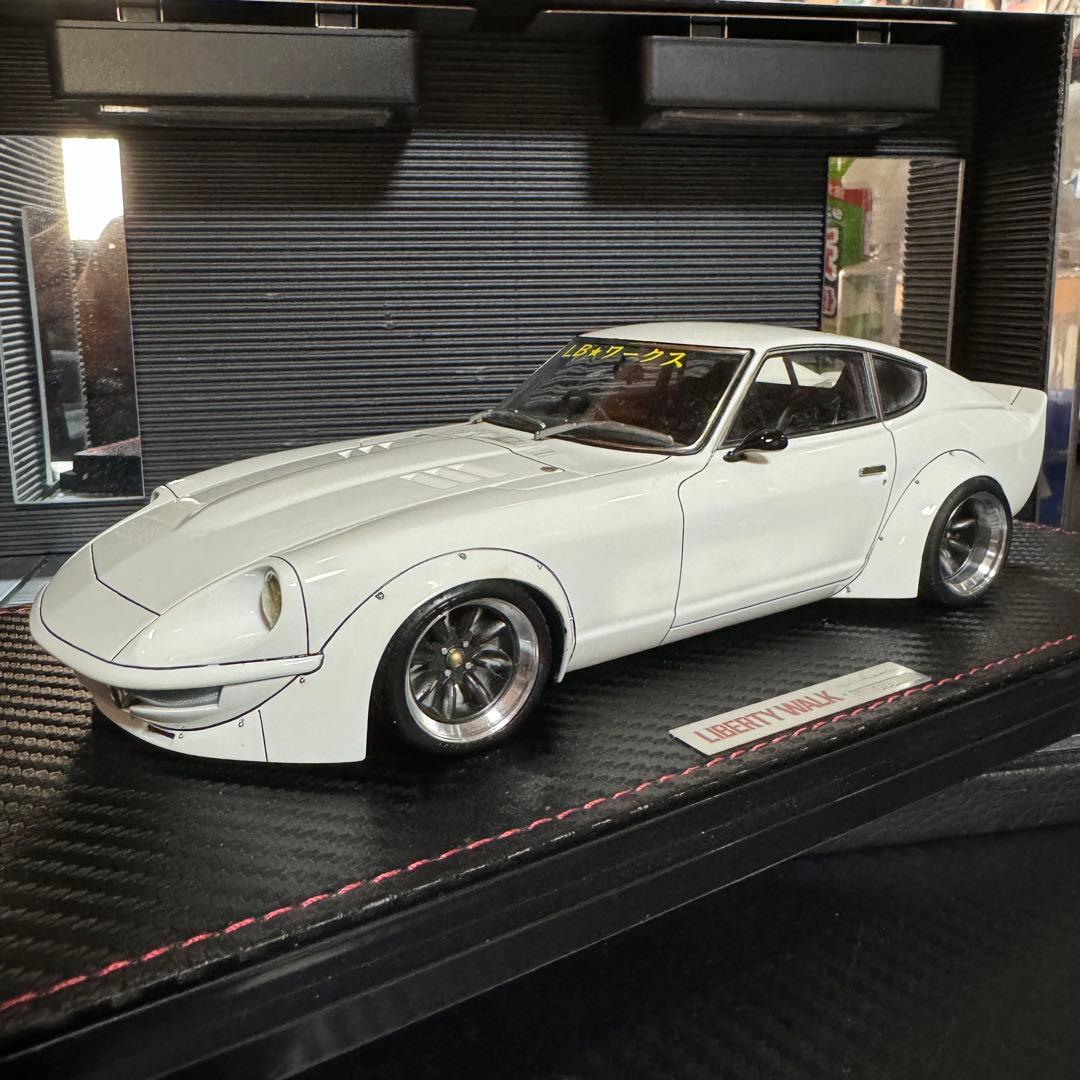 イグニッションモデル1/18LB−WORKSフェアレディZ(S30)カスタム品❷