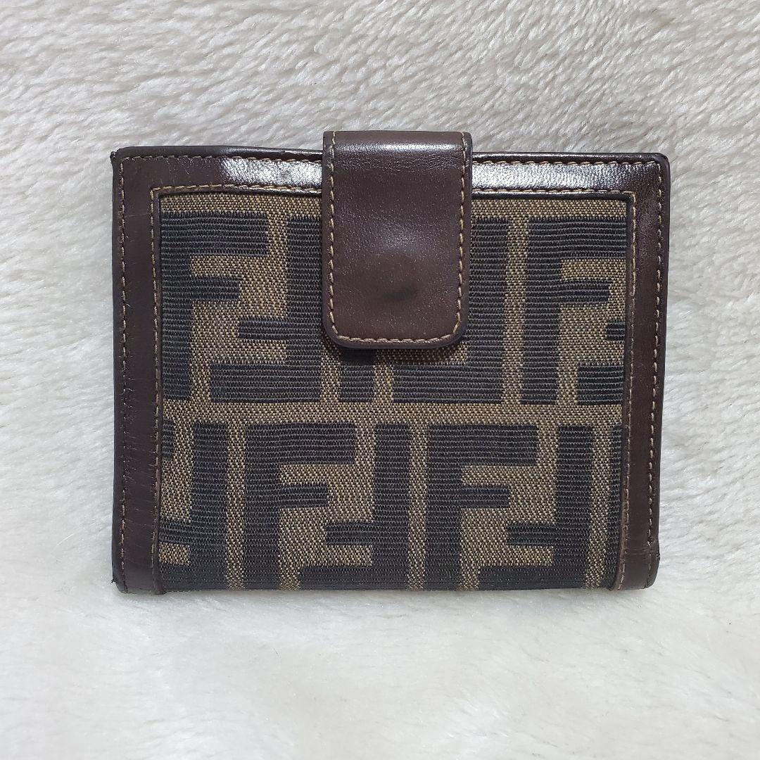 FENDI　フェンディ　二つ折り財布　財布　ズッカ柄　ブラウン