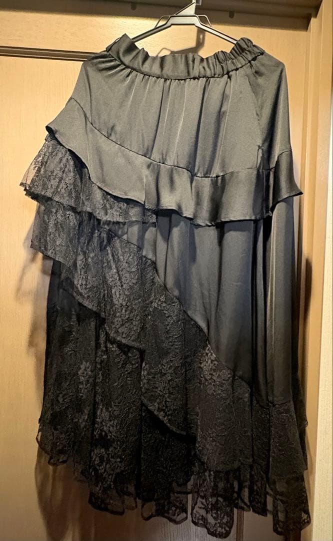 HARE アシメスリットフリルスカート
