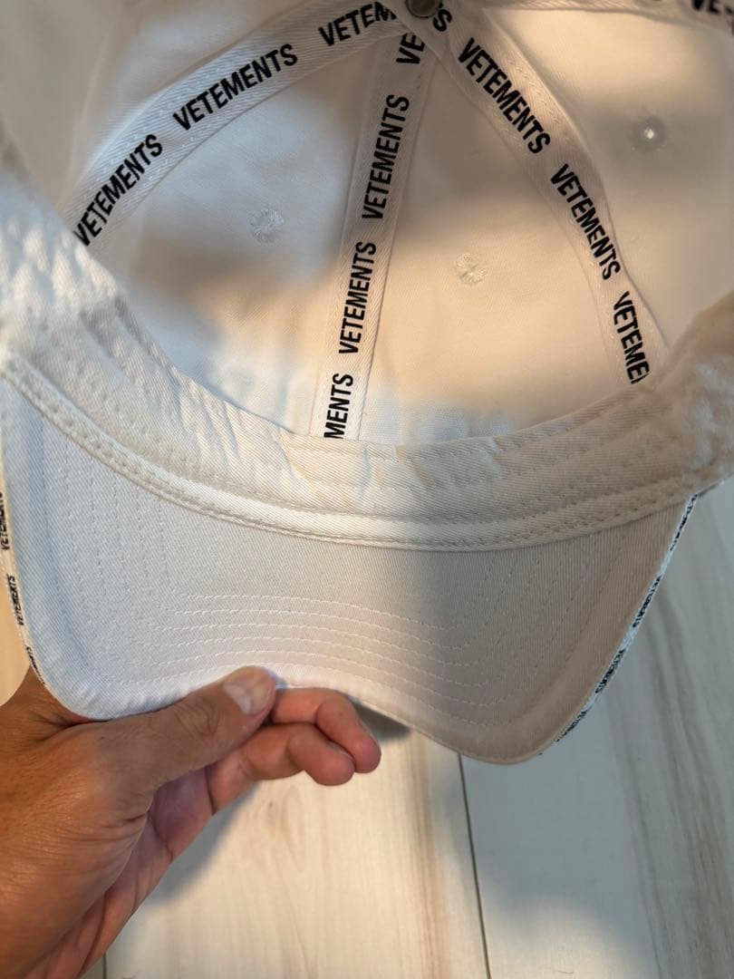 VETEMENTS ベースボールキャップ　ヴェトモン　キャップ　ハット