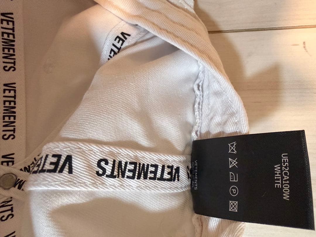 VETEMENTS ベースボールキャップ　ヴェトモン　キャップ　ハット