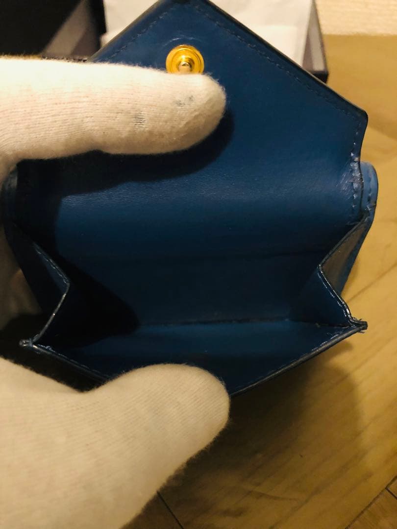 PRADA 三つ折り財布ICチップ(RFID)搭載
