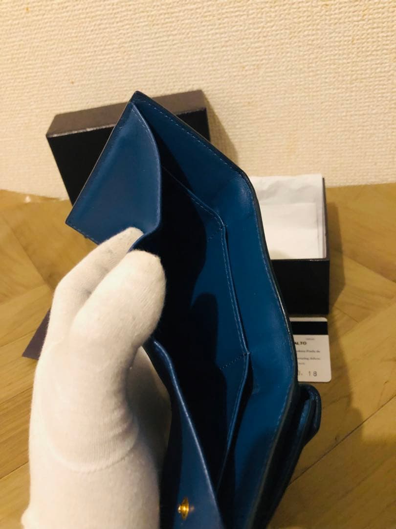 PRADA 三つ折り財布ICチップ(RFID)搭載