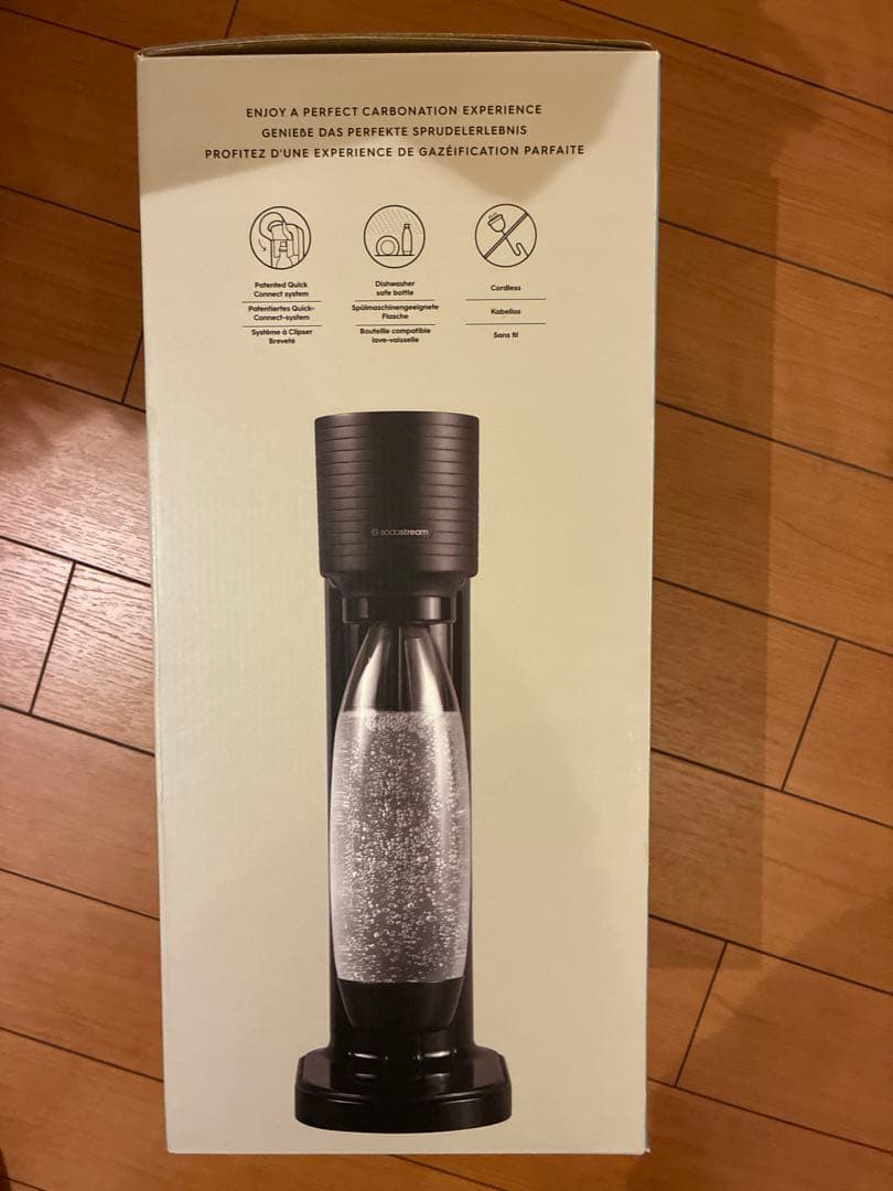 新品未使用　sodastream GAIA 炭酸水メーカー ブラック