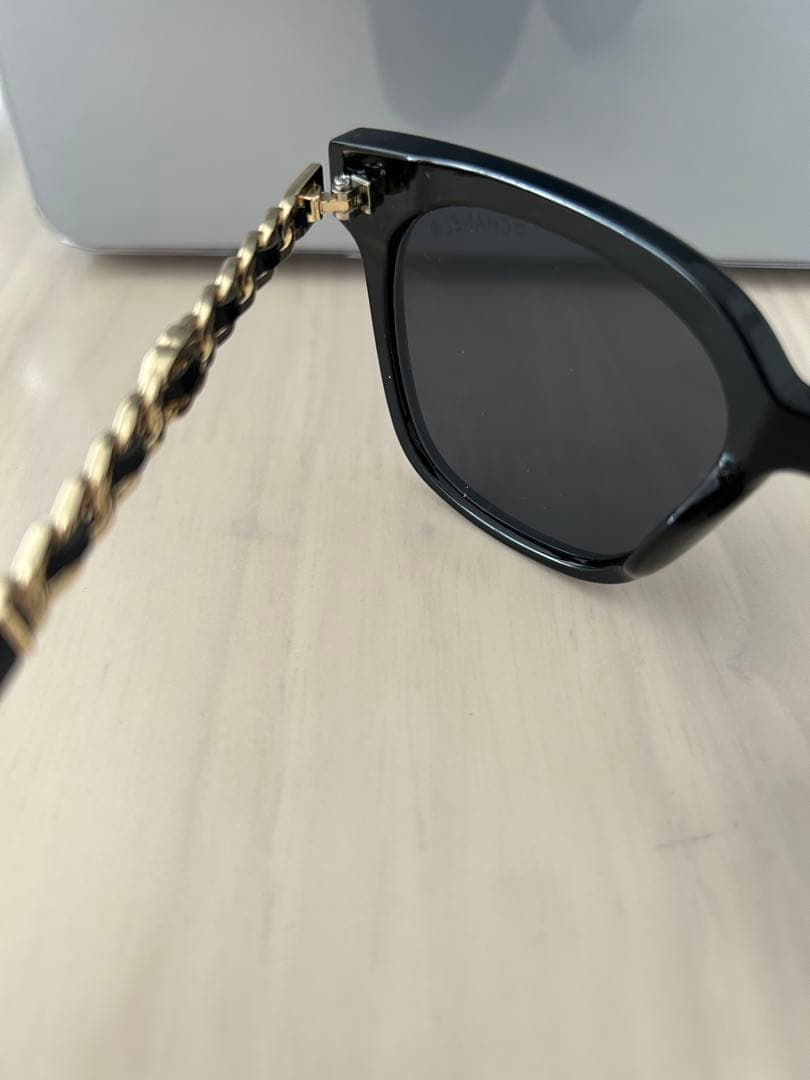 【極美品】CHANEL ブラック サングラス