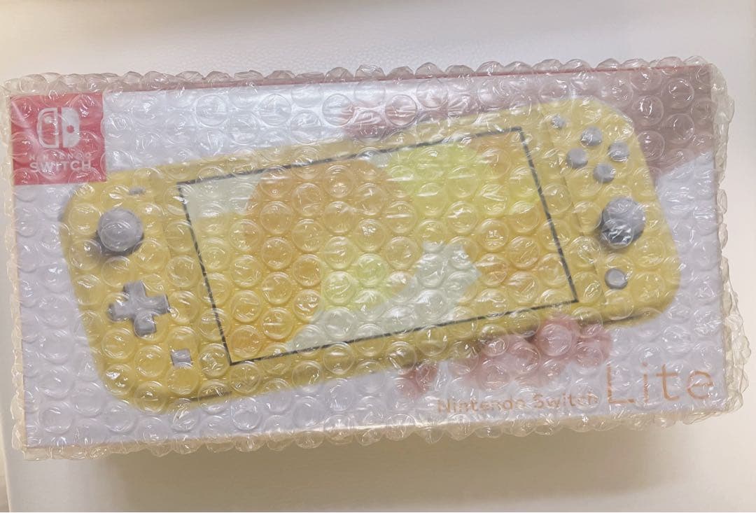 【新品・プチプチ未開封】 人気のイエローNintendo Switch Lite