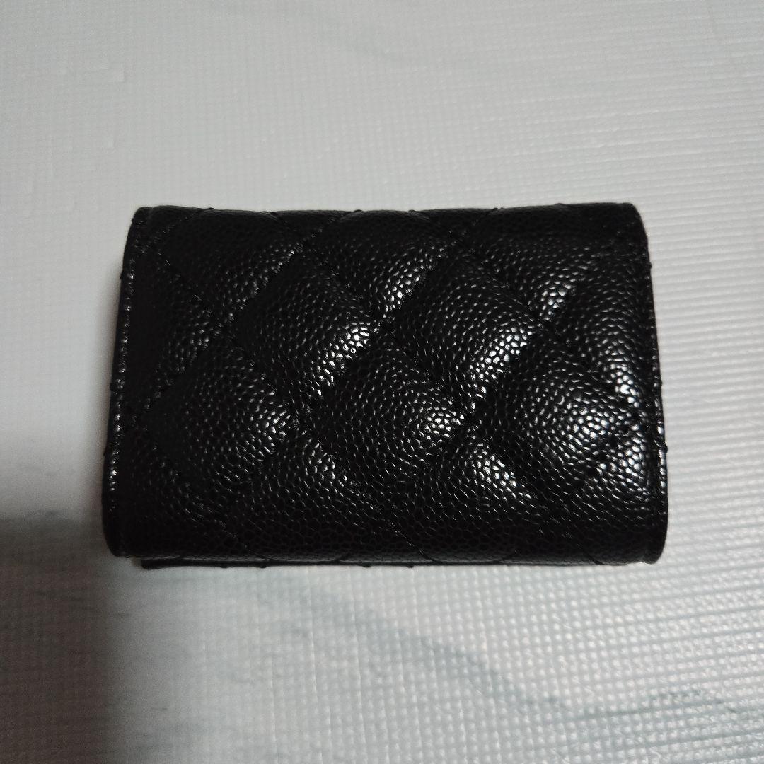 CHANEL キャビアスキン　三つ折り財布