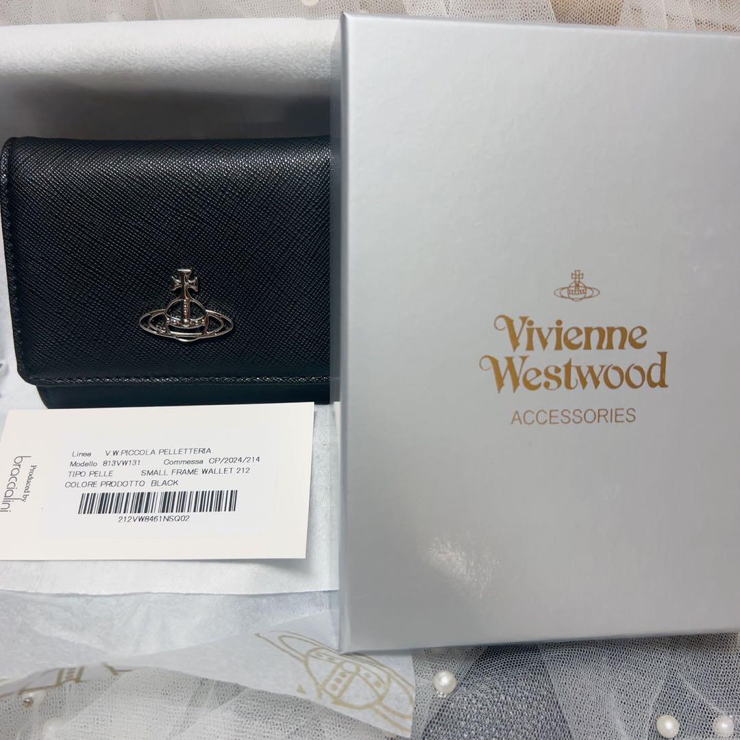Vivienne Westwoodブラック三つ折り財布
