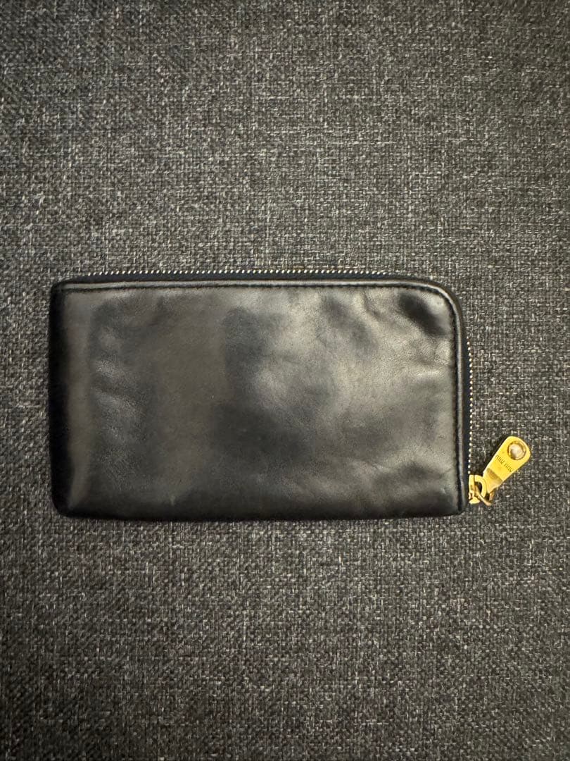MIU MIU スタッズ付き折り財布 小物ケース黒