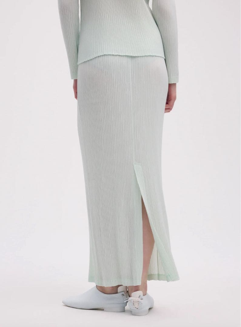スカート 23AW ISSEY MIYAKE HATCHING PLEATS Size 2