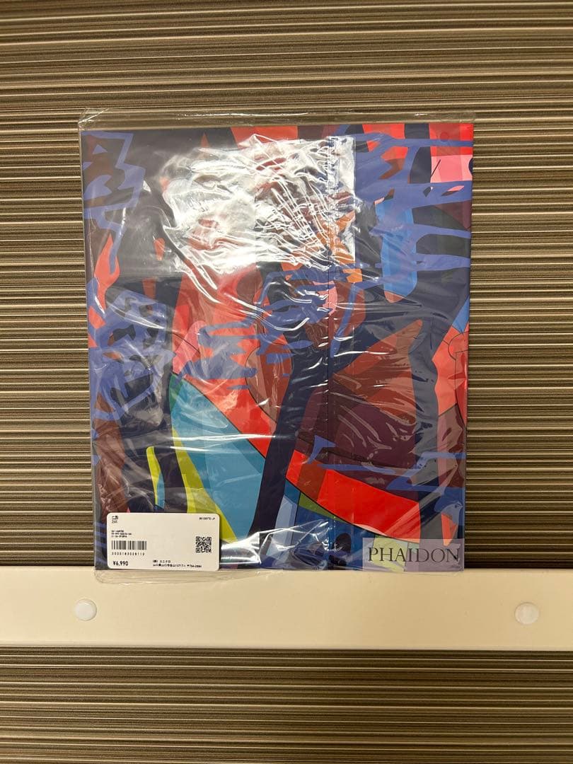 ユニクロ kaws アートブック　トートバック付