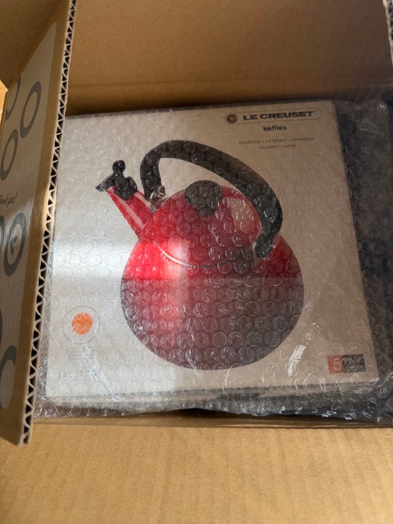 【箱付き・新品未使用品】LE CREUSET ケトル　1.6リットル