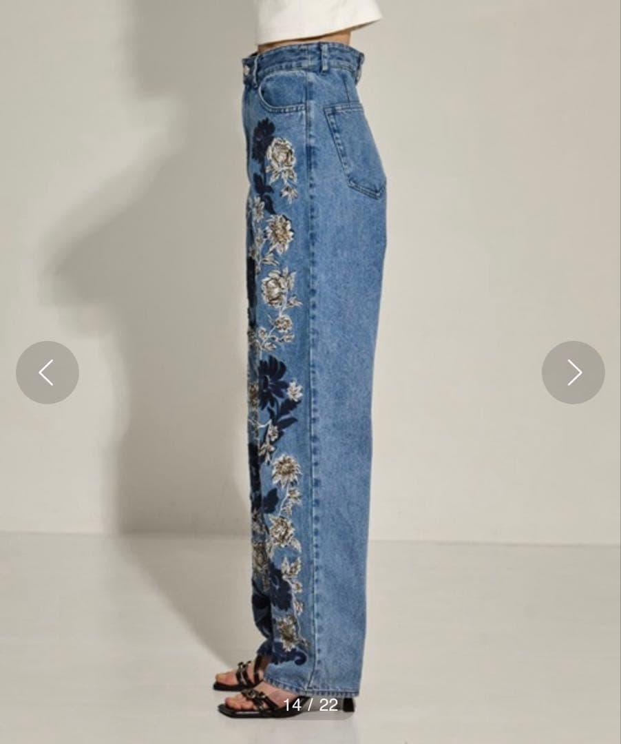 美品CLANE クラネ FLOWER EMBROIDERY PANTS ジーンズ