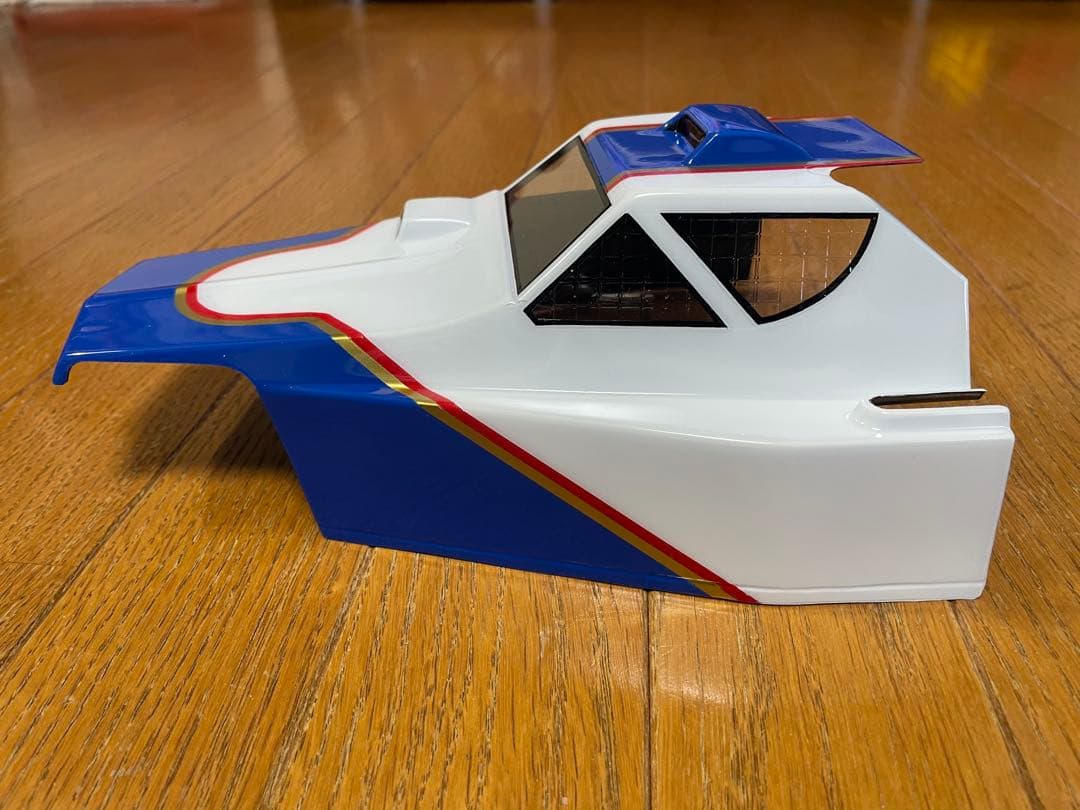 ヨコモ　ワンダードッグファイター 塗装済スペアボディ