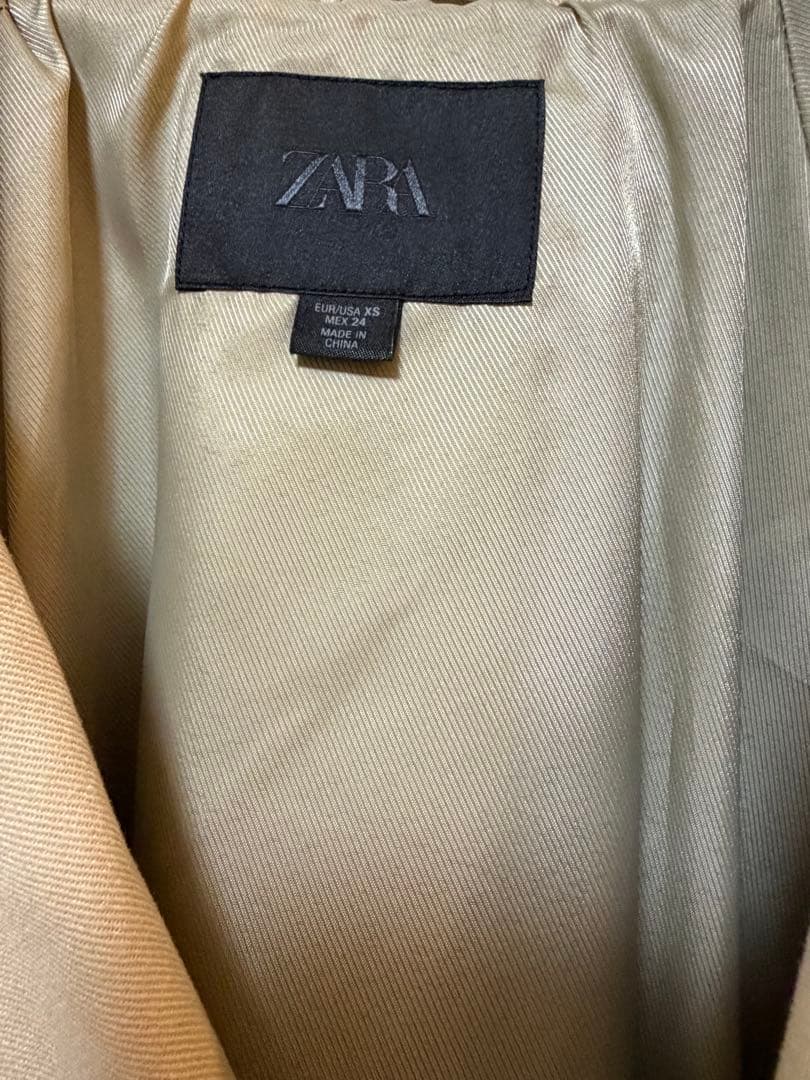ZARA ザラ　ショートバルーントレンチコート