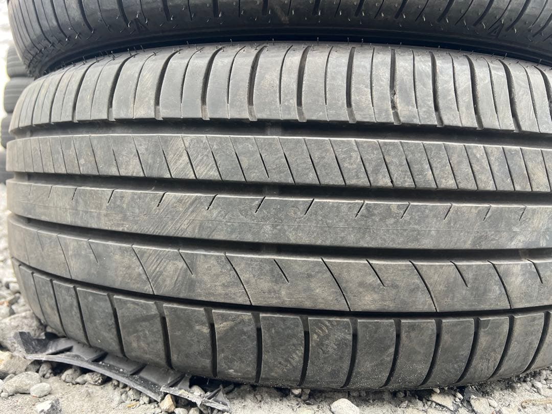 グッドイヤー　エフィシェントグリップ　rvf02 215/55r17 23年製