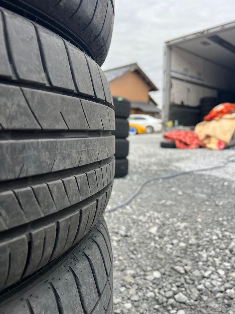 グッドイヤー　エフィシェントグリップ　rvf02 215/55r17 23年製