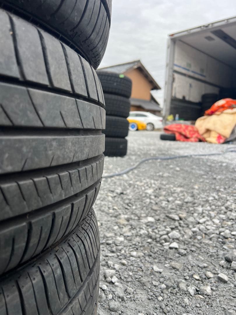 グッドイヤー　エフィシェントグリップ　rvf02 215/55r17 23年製