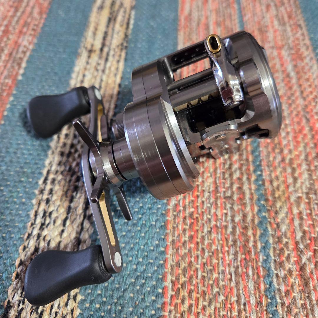 23 SHIMANO カルカッタコンクエストBFS XGR ベイトフィネス