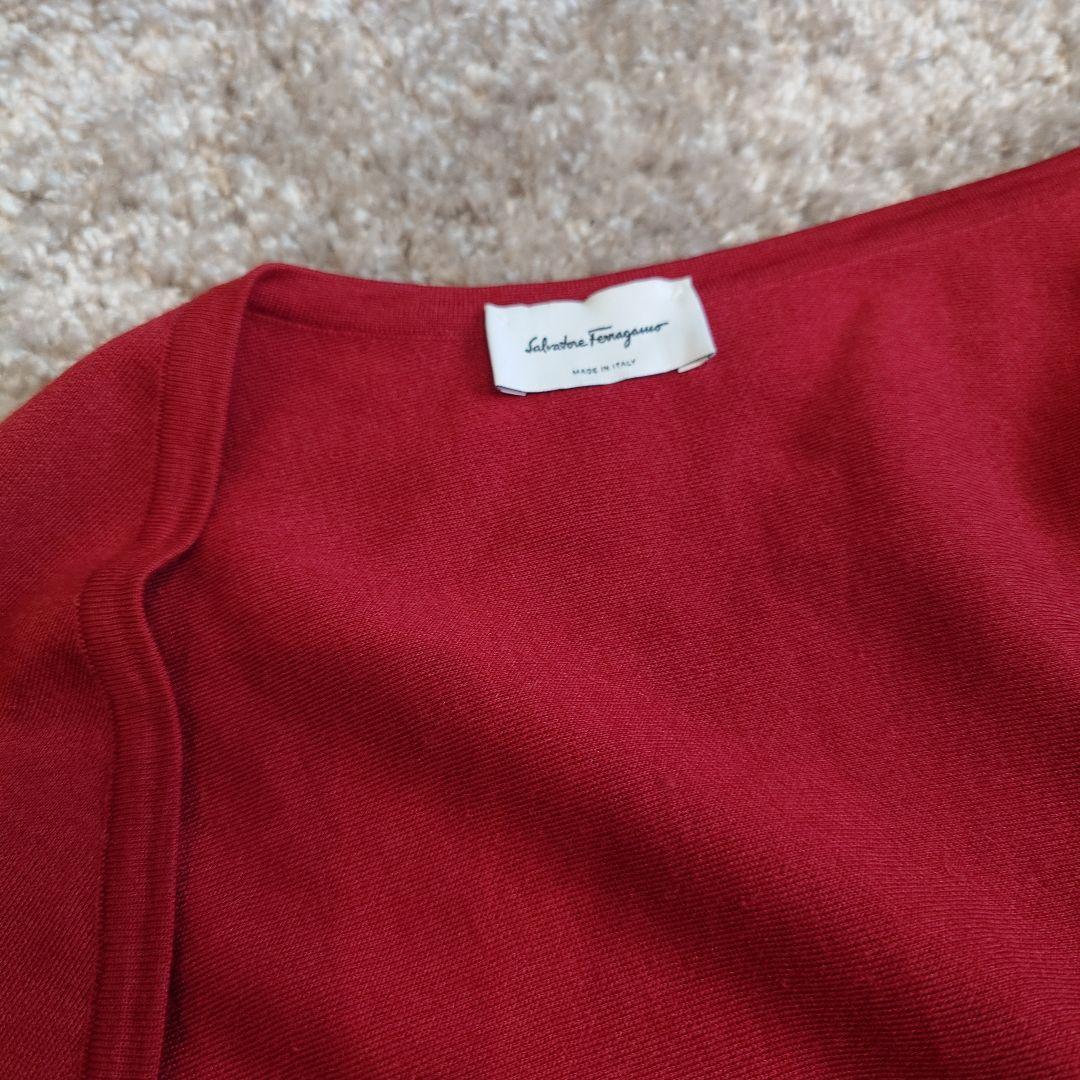 Salvatore Ferragamo 赤 クロップドニット長袖