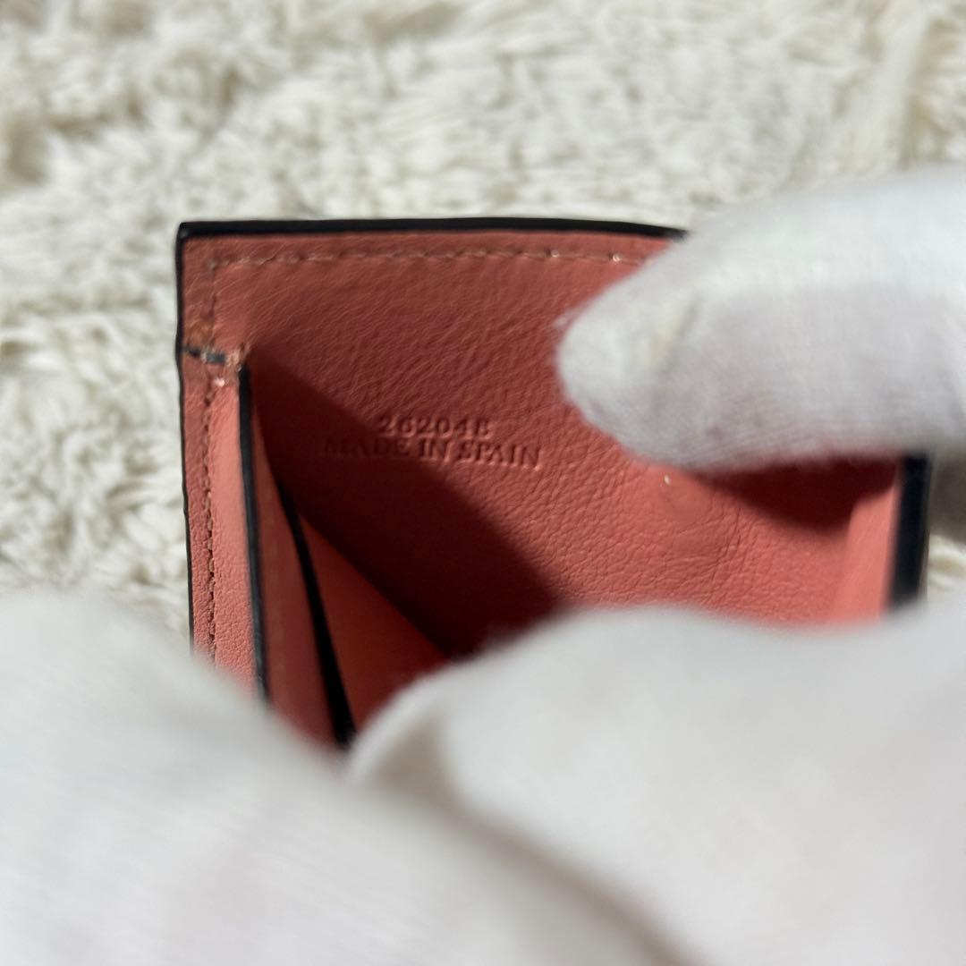 極美品✨LOEWE ロエベ アナグラム トライフォールド レザー　三つ折り財布