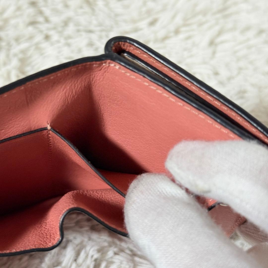 極美品✨LOEWE ロエベ アナグラム トライフォールド レザー　三つ折り財布