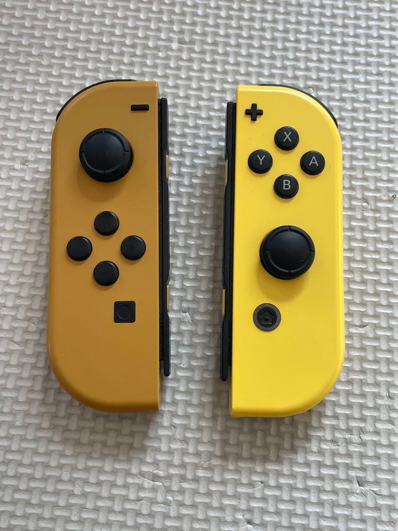 Nintendo Switch スイッチジョイコン　ピカブイ　左右　ストラップ