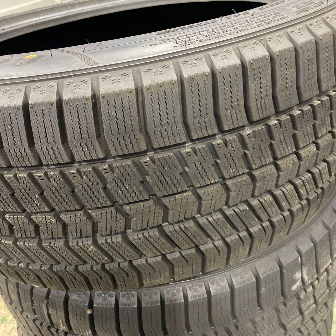 【中古スタッドレスタイヤ】235/45R18ホイールなし 4本セット