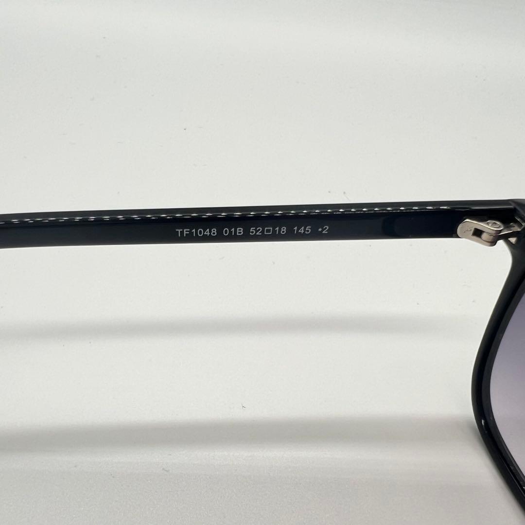 TOM FORD トムフォード サングラス TF1048-01B
