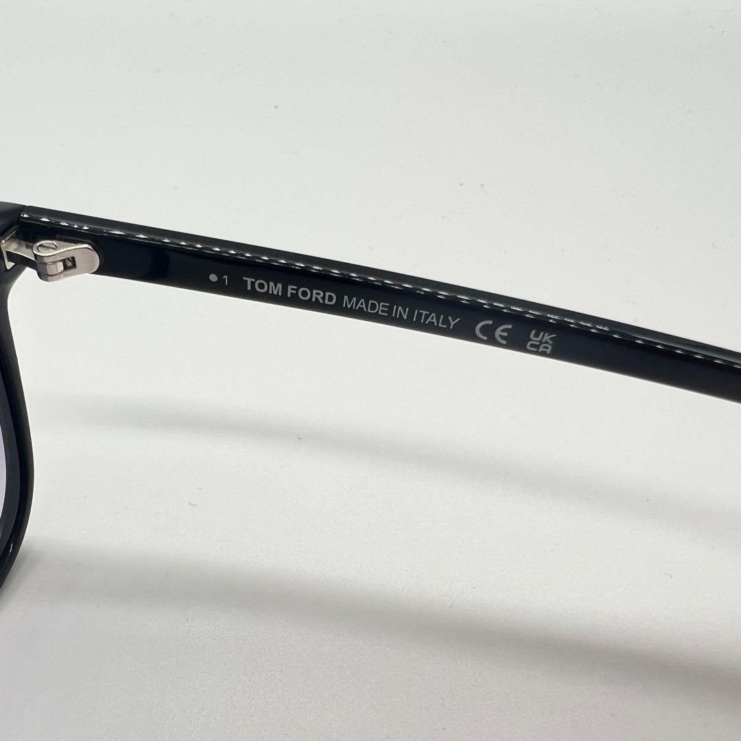 TOM FORD トムフォード サングラス TF1048-01B