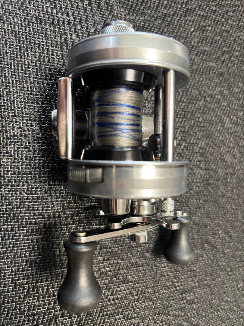 ABU アブ アンバサダー2500C IAR 美品 !！検）渓流 ベイトフィネス