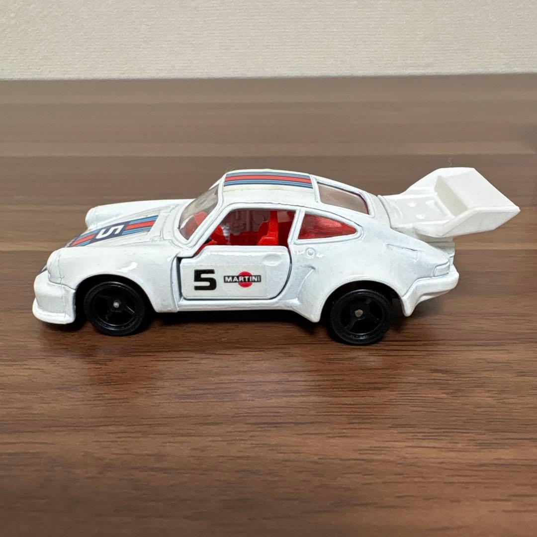トミカ 青箱 F31 ポルシェ935 ターボ 白ウイング