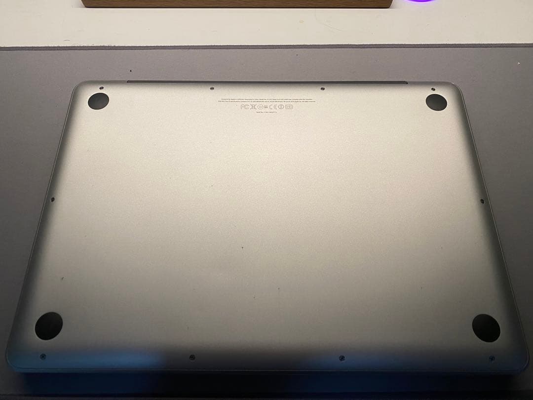 Apple MacBook A1278 13インチ シルバー 充電器付き