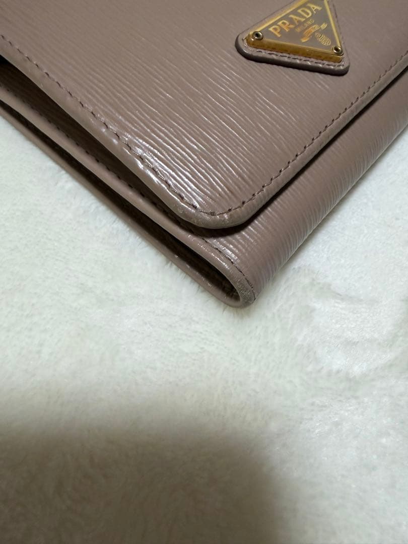 PRADA ピンク 三つ折り財布