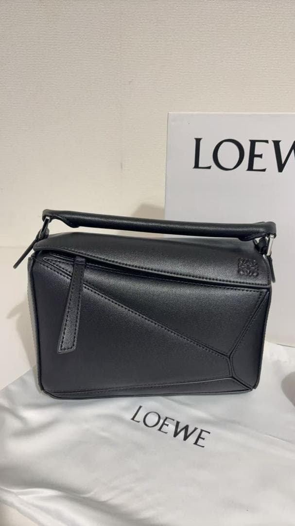 即日発送LOEWE パズルスモールショルダーバッグ　サテンカーフ