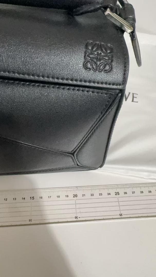 即日発送LOEWE パズルスモールショルダーバッグ　サテンカーフ