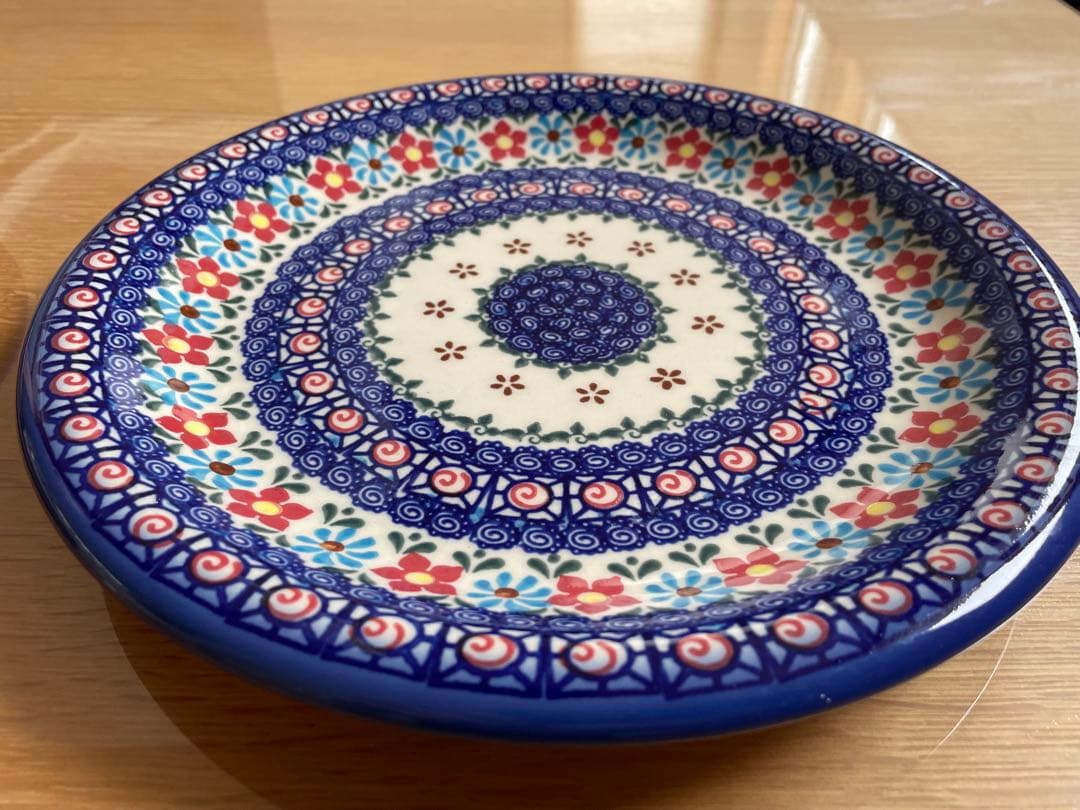 ポーランド食器2枚セット　花柄装飾の陶器皿 直径約25cm