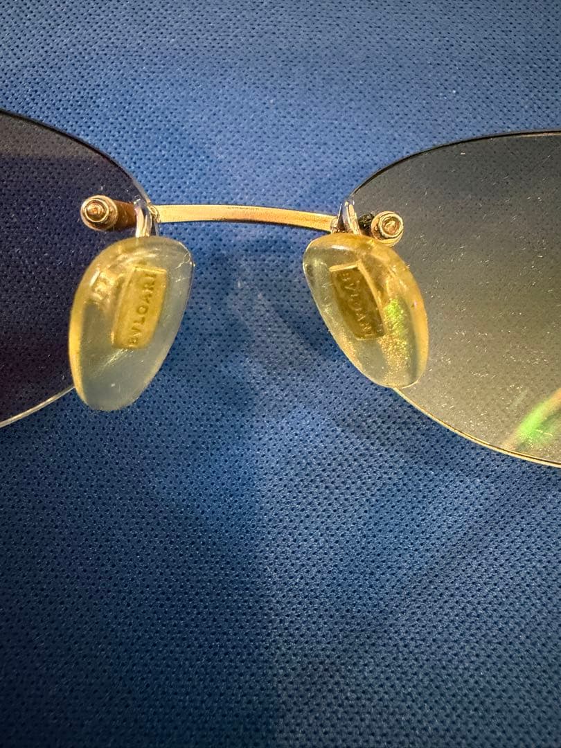 BVLGARI マットシルバー サングラス ミラー度入り　リムレス