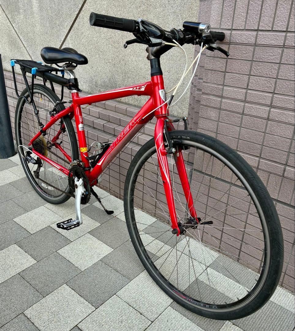 TREK トレック　7.3FX クロスバイク　自転車　東京