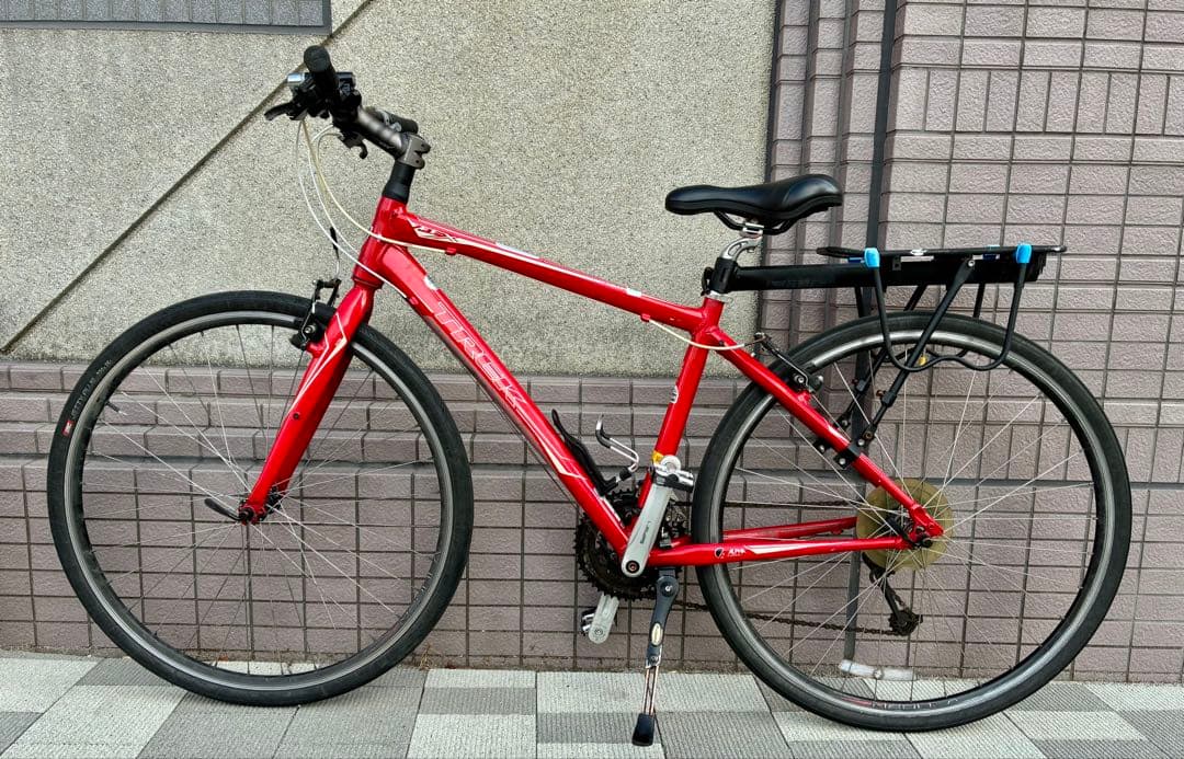 TREK トレック　7.3FX クロスバイク　自転車　東京