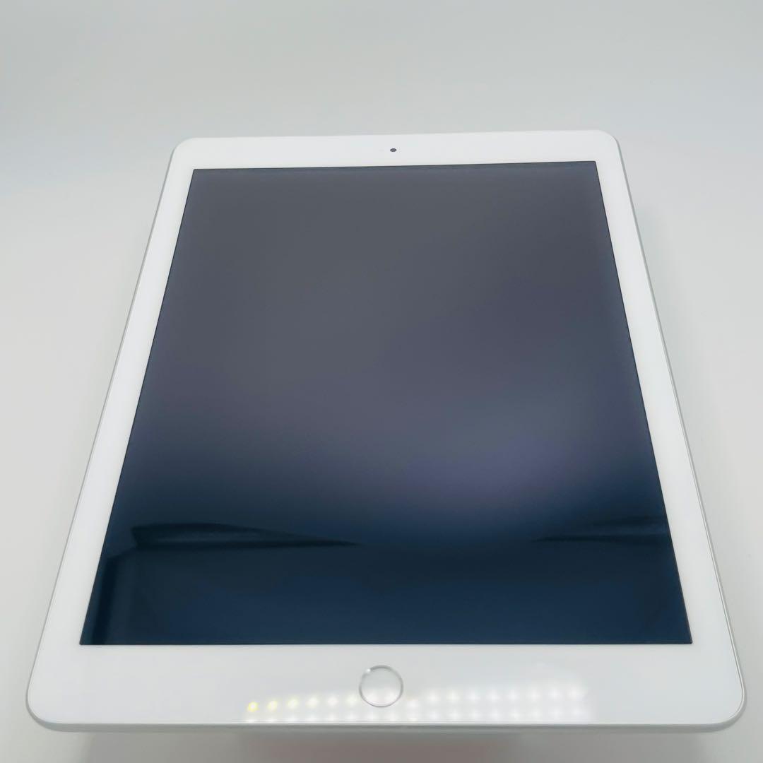 A 95% iPad第5世代 32GB シルバー　SIMフリー 本体